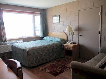 Balmer Hotel Ред Лейк Екстериор снимка